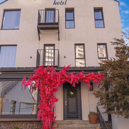 Mosh Mosh Boutique Hotel Almaty Exterior foto